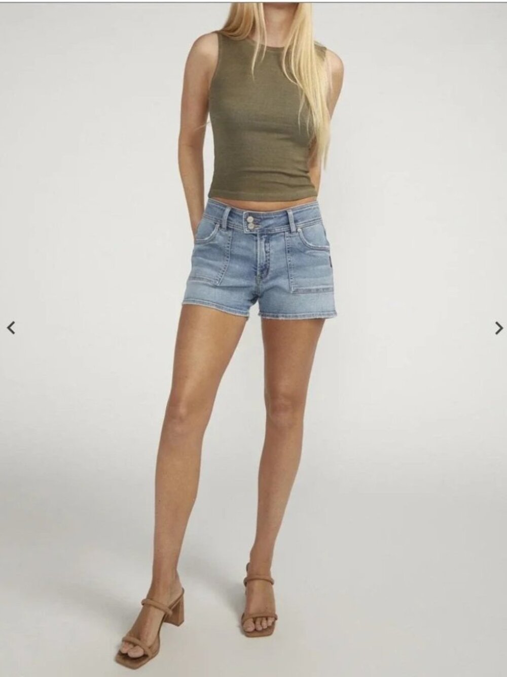 Silver Jeans Co Suki Mid Rise Curvy Fit Shorts Utility Pockets - NWT